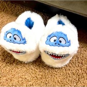 NWOT Abominable Snowman Kids Slippers, Adorably Plush.